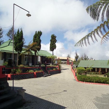 Bromo Permai 1 Hotel Exterior photo